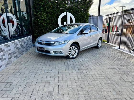 HONDA CIVIC 1.8 LXS 16V FLEX 4P AUTOMÁTICO